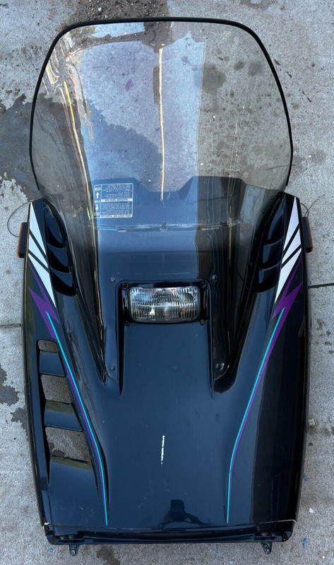 Yamaha Venture Hood VERY NICE SHAPE! $100 Midwest Shipping Available