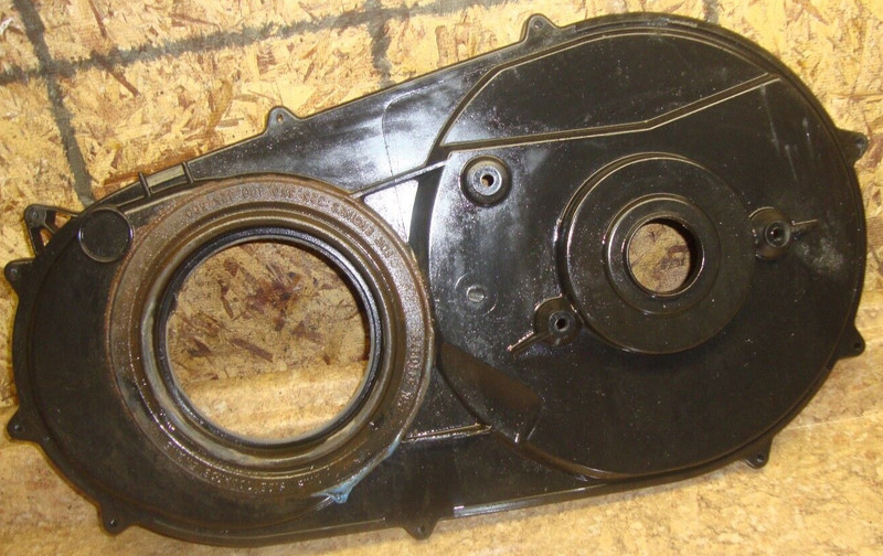 2002 Polaris Sportsman 500 HO ATV Inner Clutch Cover Panel Engine Motor 02 E10
