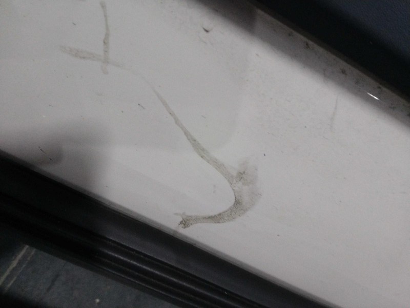 2009 Jeep Grand Cherokee Left Front Door White - Used, 185k Miles, Small Stain