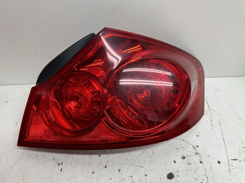 2009-2013 Infiniti G37 SDN right passenger QRT MTD taillight taillamp tail light