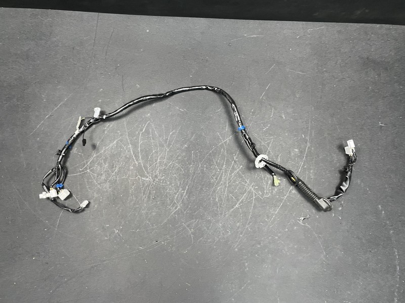Rear Tailgate Upper Wiring Harness 2022 Subaru Forester 81817-SJ000 2019 - 2023
