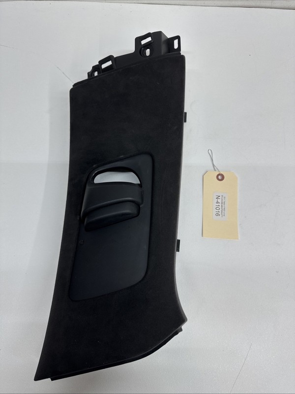 2017 Tesla X Upper Passenger Side RH B-Pillar Trim Cover 1035954-04-D 41016 U6