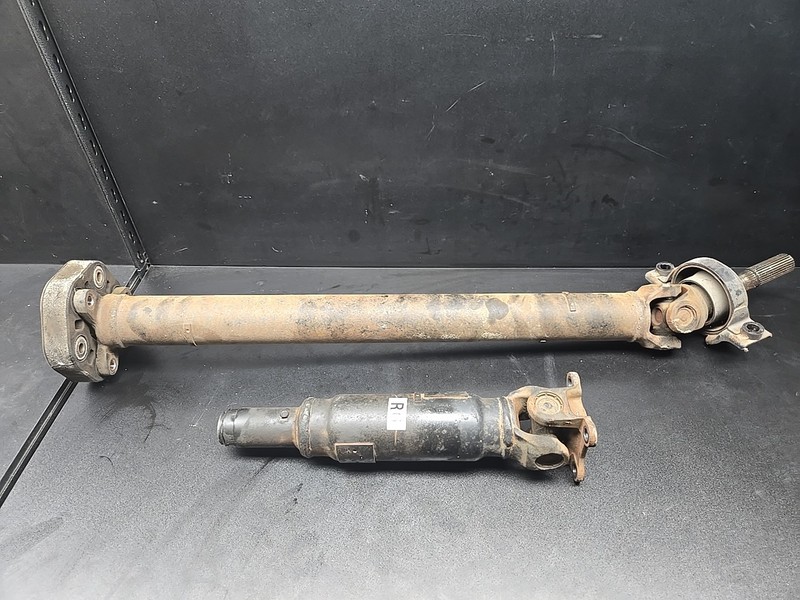 2011-13 INFINITI M37X Q70 SEDAN 3.7L AWD REAR DRIVE SHAFT CARDAN PROPELLER OEM