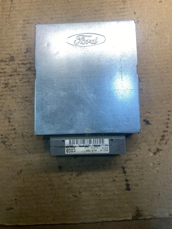 1995 Ford Ranger 3.0L Engine Control Unit ECU Computer Module aa0753 DG