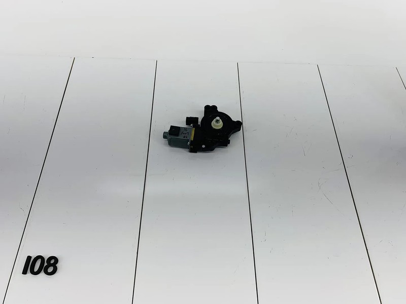 14-18 KIA FORTE REAR LEFT DRIVER SIDE DOOR WINDOW REGULATOR MOTOR OEM