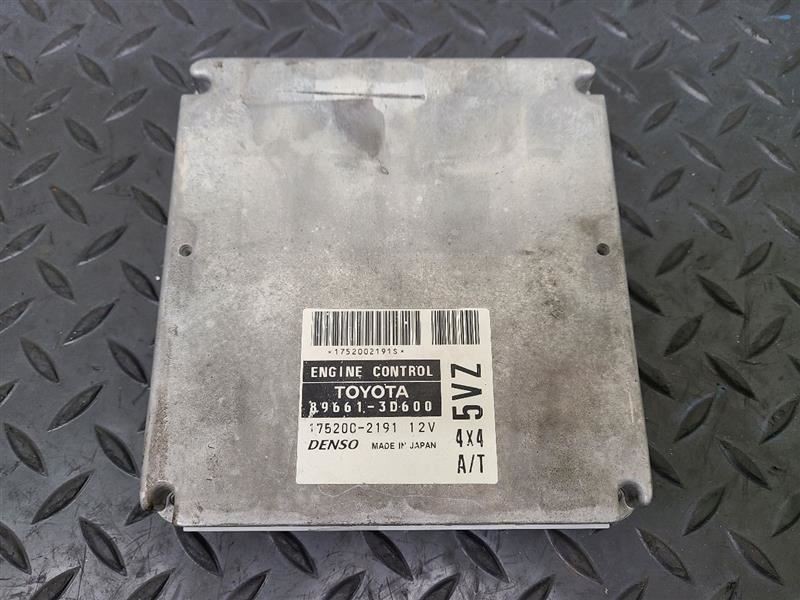 1999 Toyota 4Runner 3.4L V6 4x4 AT ECM Electronic Control Module OEM 89661-3D600