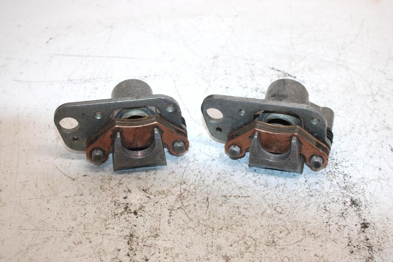 2002 Polaris Magnum 325 Oem Front Brake Caliper Set 1910548 1910547 AP151