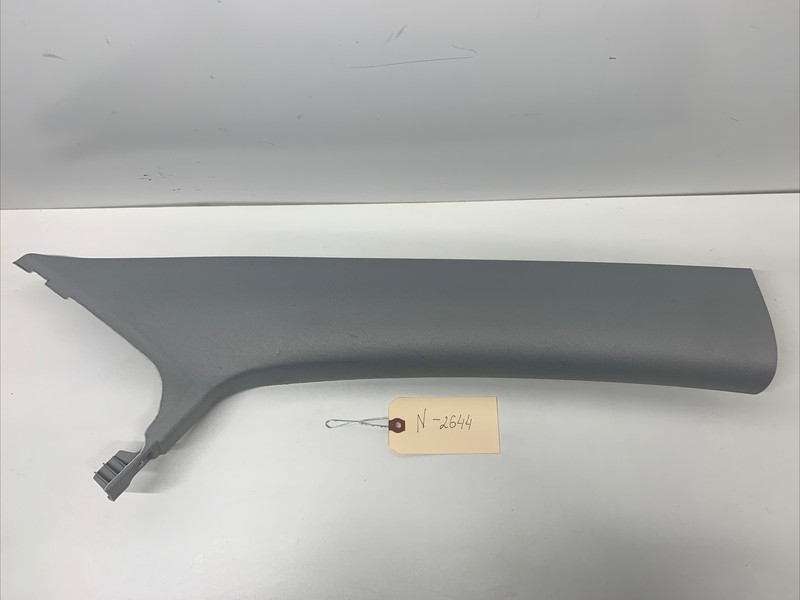 20-22 TESLA MODEL Y WINDSHIELD RIGHT SIDE A PILLAR TRIM COVER PANEL 2644 U22