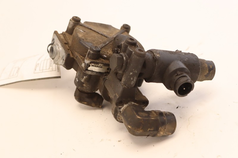2013-2023 KENWORTH T680 PACCAR ABS BRAKE WABCO RELAY VALVE 9780110260 OEM