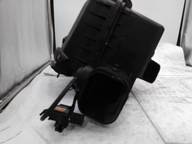 2007 Toyota Camry Air Cleaner Assembly OEM Used 3.5L 130K Miles Red