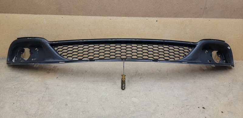 2011 12 13 14 15 16 2017 Dodge Grand Caravan Front Bumper Lower Grille OEM