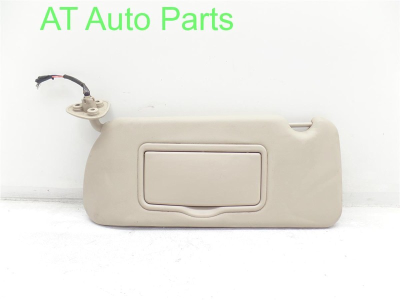 04 05 06 CADILLAC SRX DRIVER TAN LEATHERSUN VISOR WITH GARAGE OPENER 25756069