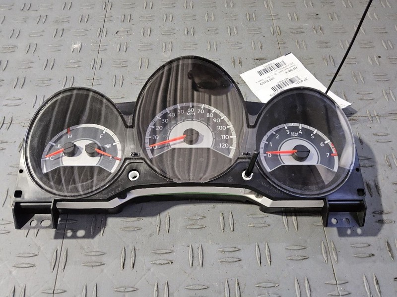2011-2014 Chrysler 200 Speedometer Instrument Cluster 2.4L 120 MPH w/ Screen