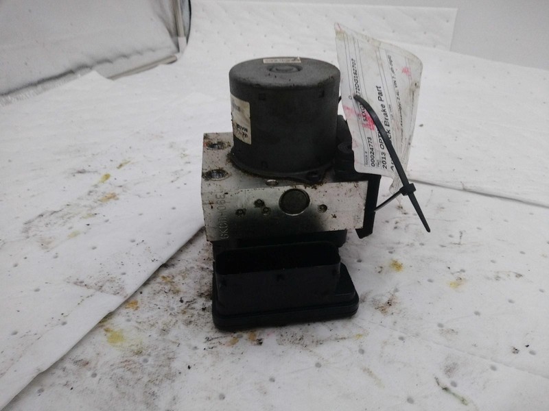 2013 KIA OPTIMA ABS Pump & Motor Assembly OEM 589202T550 105K Miles Black