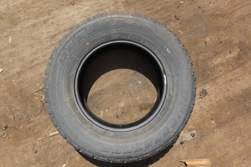Bridgestone Dueler A/T 255 / 70 R18 Single Tire