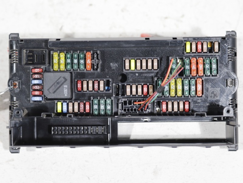 BMW F12 F13 535 550 640 650 750 M5 M6 Power Distribution Fuse Box Panel Unit OEM