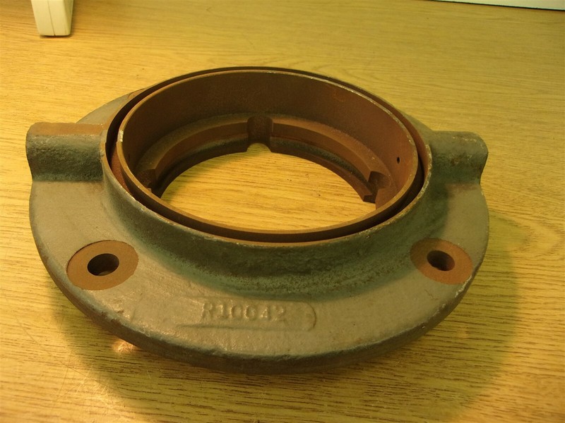 Flange R10042 Seal Housing 8-3/4" dia #2 *FREE SHIPPING*