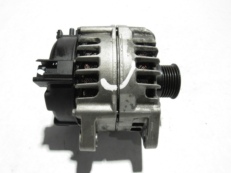 Mercedes S550 C217 2015 4.7L AWD Engine Alternator Generator 14-17 |