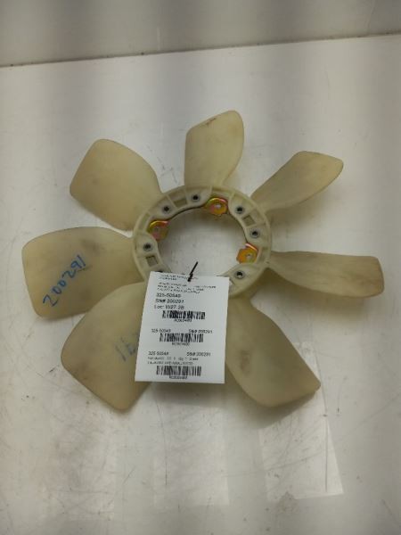 96-00 TOYOTA 4RUNNER 3.4L 4WD AT RADIATOR FAN BLADE