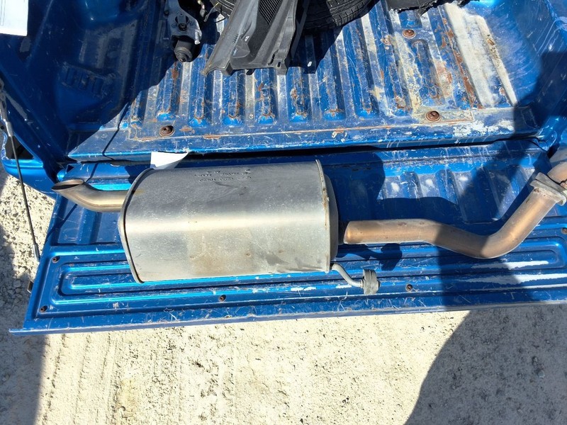 2013, 2017-2018 Kia Forte rear muffler exhaust tailpipe OEM 28710A7860