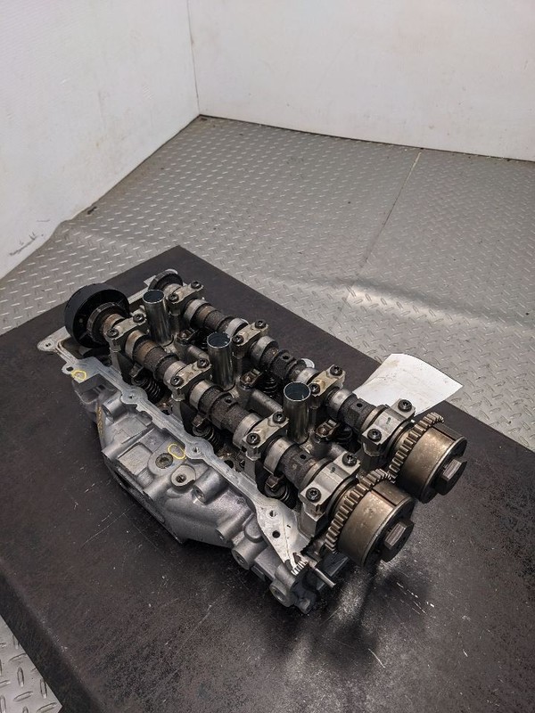 Passenger Right Cylinder Head 3.6L Fits 11-23 300 1181067