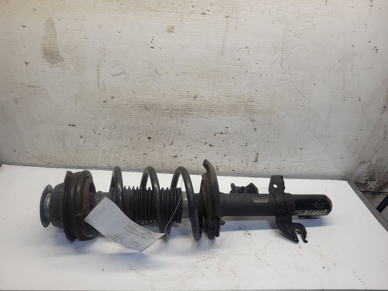 Driver Left Strut Front Fits 14-18 CHEROKEE 1547769