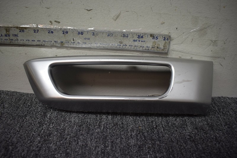 2014-2016 LAND ROVER RANGE ROVER SPORT FRONT FOG LIGHT COVER FACTORY OEM