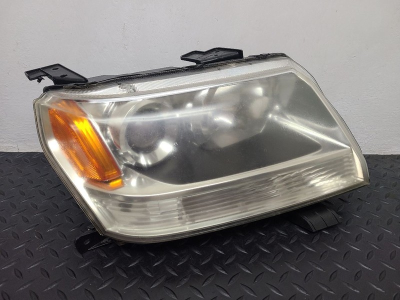 06-13 Suzuki Vitara Right Passenger Headlight Headlamp Assembly OEM 35120-65J01