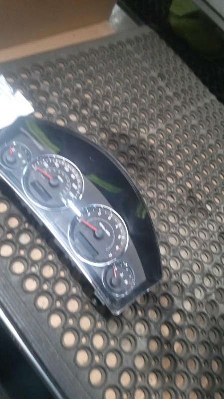 2008 Jeep Grand Cherokee Speedometer Gauge OEM Black 05172400AF 115K Miles