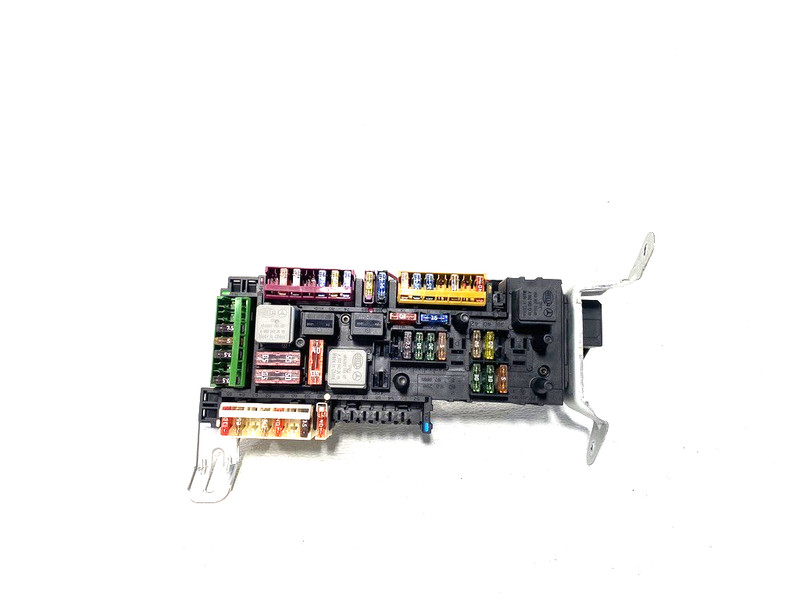 14 15 16 MERCEDES E250 E350 SEDAN REAR RELAY FUSE BOX MODULE UNIT OEM #A0.33