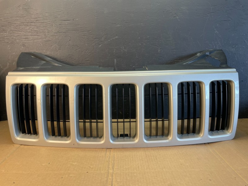 2008 2009 2010 Jeep Grand Cherokee Front Upper Grill Grille OEM ac5354 DG