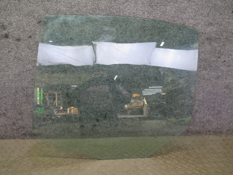 2006-2010 BMW E60 M5 530i REAR LEFT DOOR GLASS WINDOW