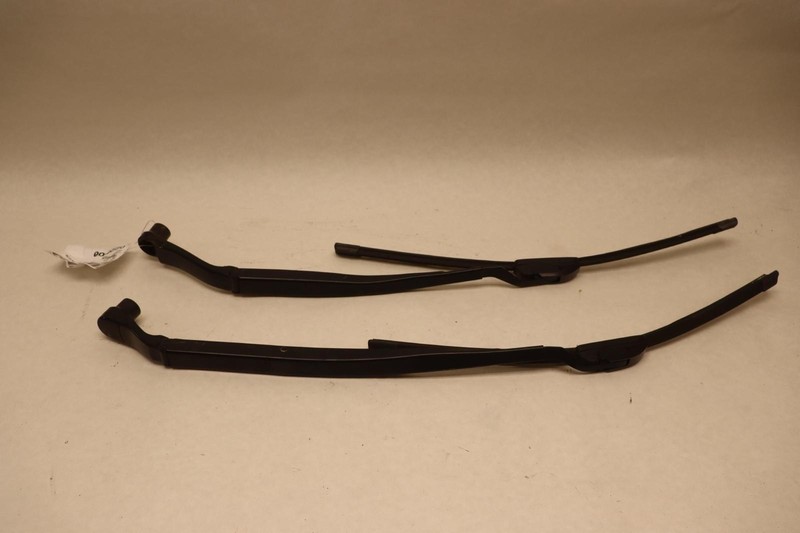 2014-2019 DODGE DURANGO FRONT LEFT & RIGHT WINDSHIELD WPIER ARM PAIR OEM