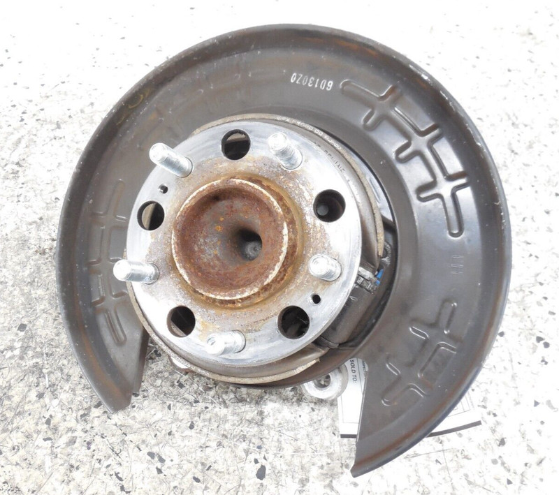 2015-2019 Hyundai Sonata Rear Spindle Knuckle Hub Driver Left LH OEM