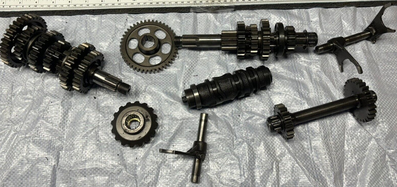 1988 Kawasaki Bayou KLF 300 ATV Engine Transmission Gears Shift Fork Trani A1