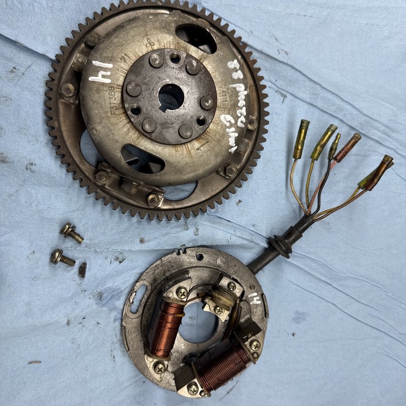 1988 Yamaha PhazerPz480 vintage snowmobile motor stator And Magneto 14