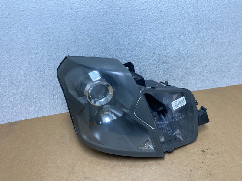 2003 to 2007 Cadillac CTS Right Passenger RH Halogen Headlight Oem AE3179 DW