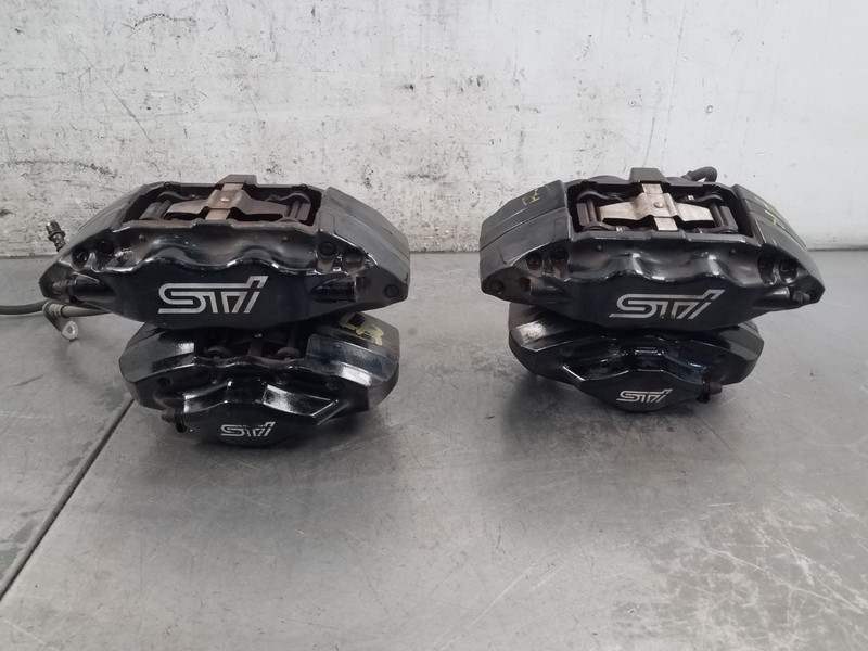 2010 Subaru WRX STi Brembo Brake Caliper Set #7397 E4