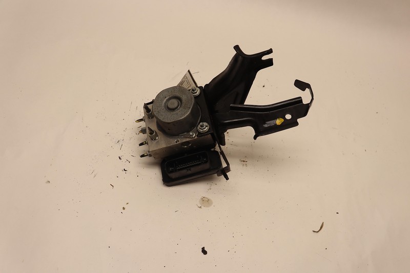 2018-2019 NISSAN SENTRA 1.8L ANTI LOCK POWER ABS BRAKE PUMP MODULE OEM
