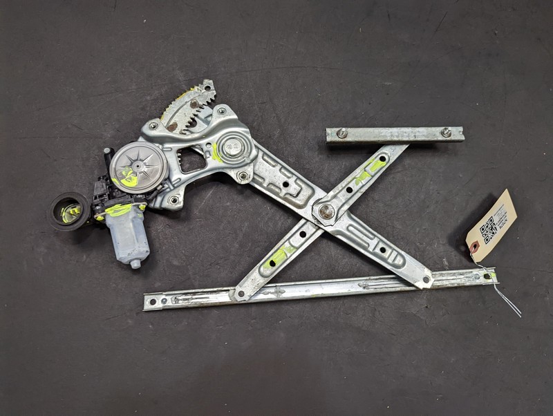 Rear Left Door Window Regulator 2017 Nissan Pathfinder 82721-3KA1A 2013-2019