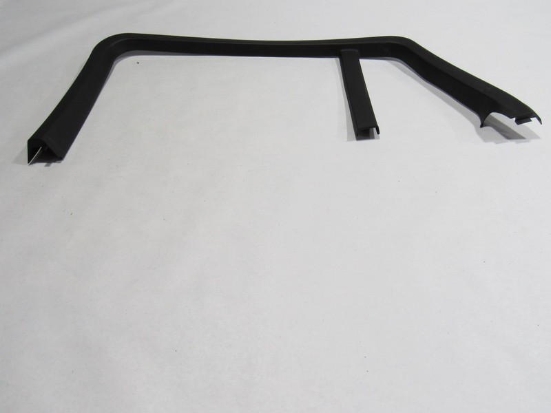 17-20 Mercedes GLE 43 C292 2019 Rear Right Door Window Frame Cover Trim ;:Y