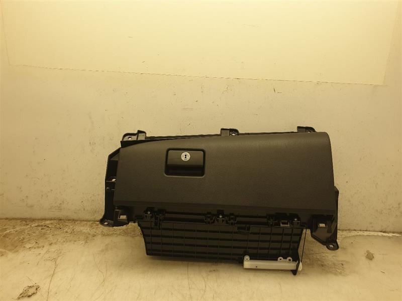 2018 TOYOTA CAMRY LE INSTRUMENT GLOVE BOX