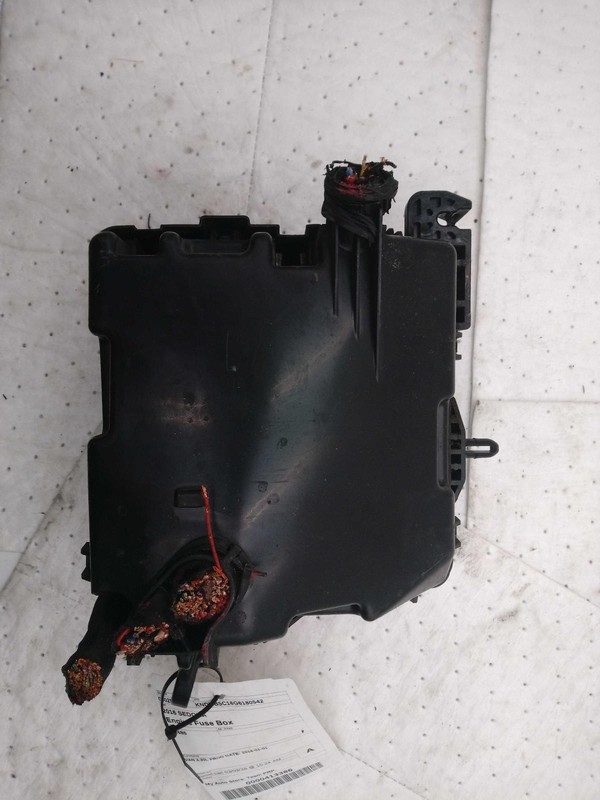2016 KIA Sedona Fuse Box OEM 91222A9090 White 97K Miles Genuine Parts
