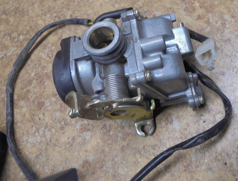 2008 Kinroad Scooter 215T Handsome 50CC 50 Fuel Gas Intake Carburetor Carb Body