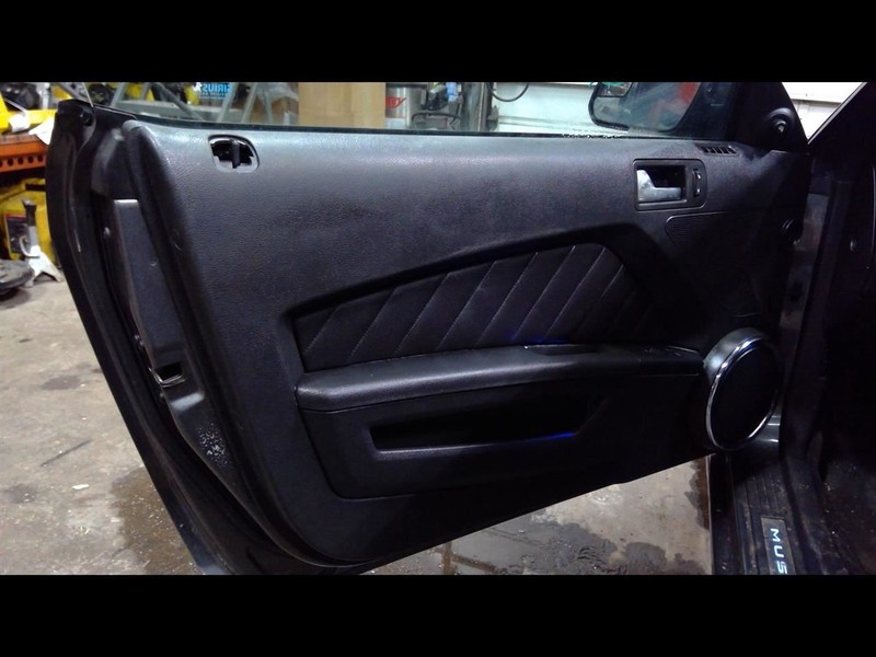 2014 MUSTANG Driver Left Front Door Trim Panel 1539760