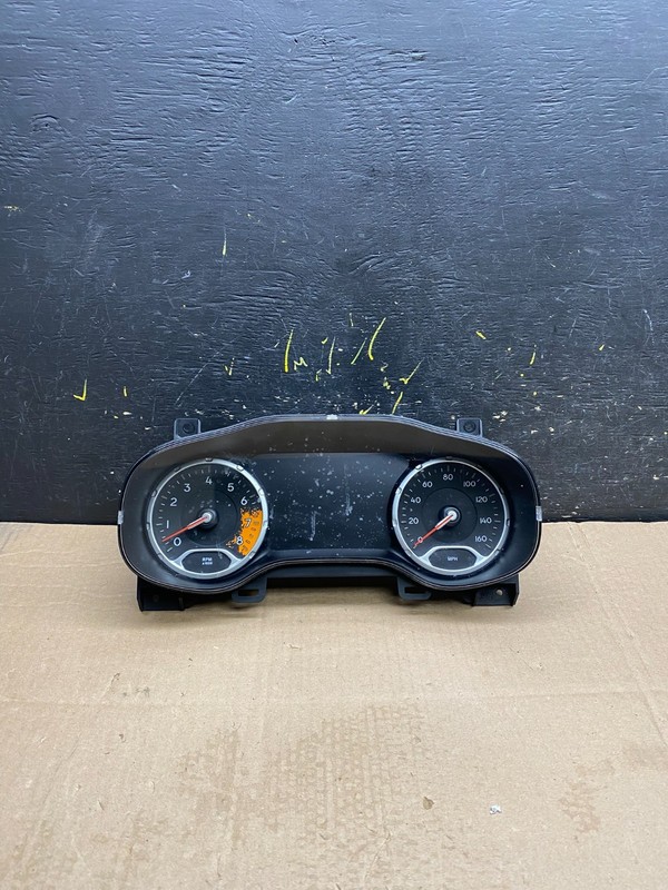 2015 2017 Jeep Renegade Speedometer Instrument Cluster Gauges OEM Y9981 DG