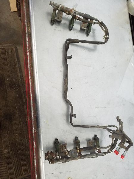 Fuel Injection Parts Fuel Injector 3.0L Fits 01-04 LEGACY 187665