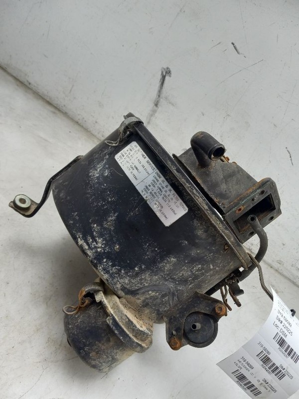 90-92 TOYOTA LAND CRUISER 4.0L AIR CLEANER BOX