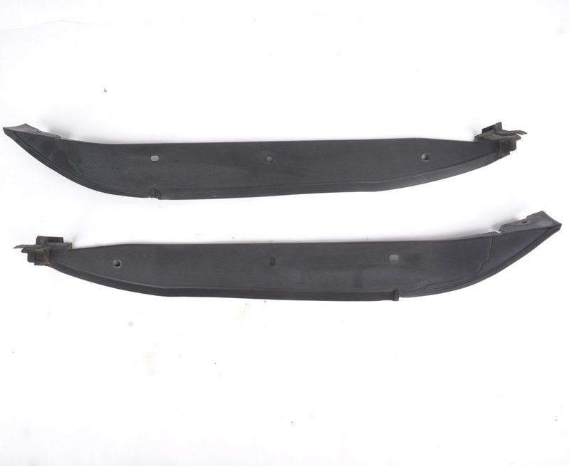 2015 - 2024 Porsche Macan Front Left Right Fender Molding Panel OEM