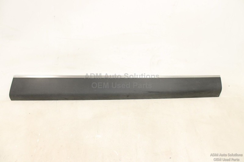 2023 - 2025 HYUNDAI PALISADE FRONT RIGHT PASSENGER SIDE DOOR MOLDING TRIM OEM